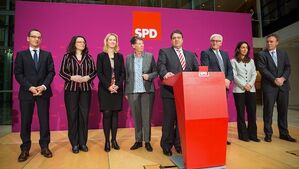 Die neuen Ministerinnen und Minister wurden von Sigmar Gabriel der Presse vorgestellt. (Foto: dpa, www.spd.de)